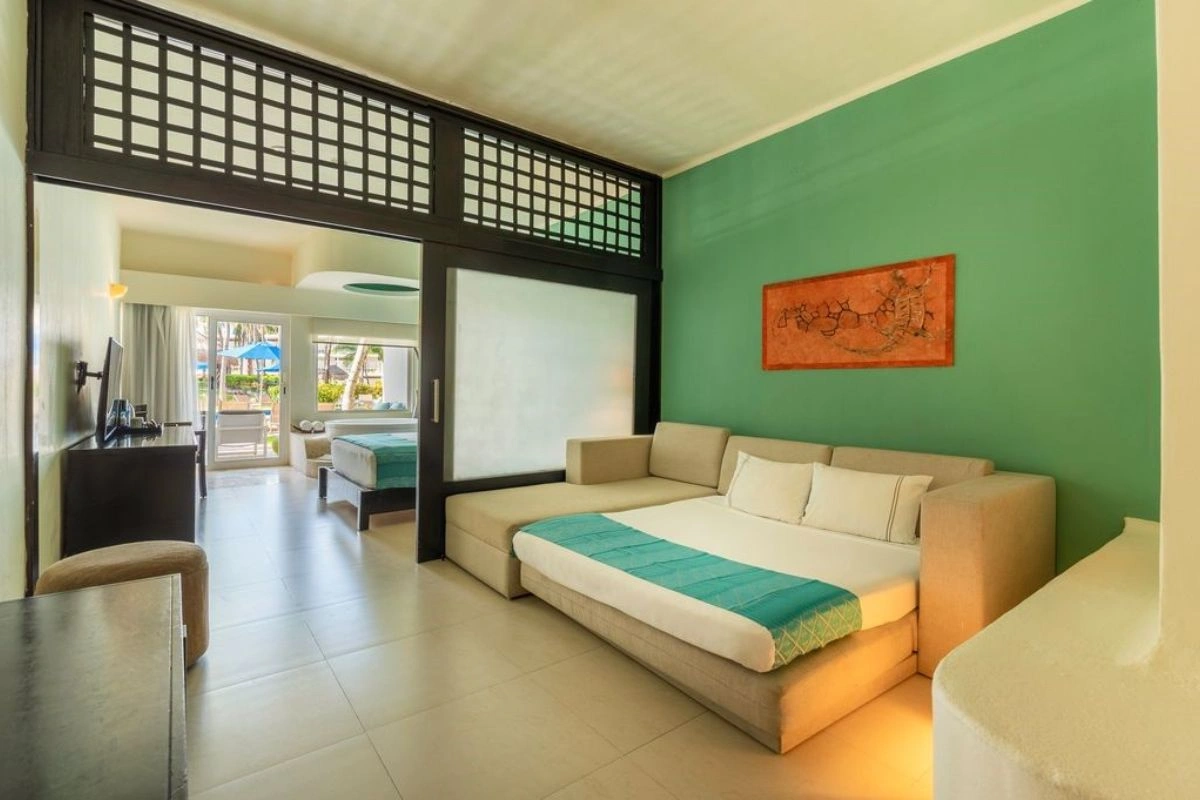 amazing swim up suite of palmar beach resort
