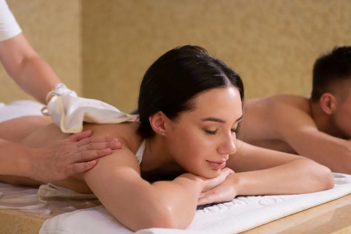 Couple receiving a relaxing massage