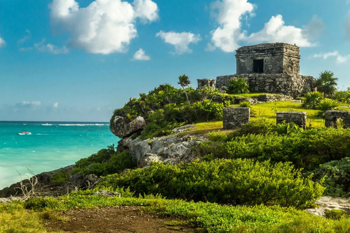 The ancient mayan city of tul